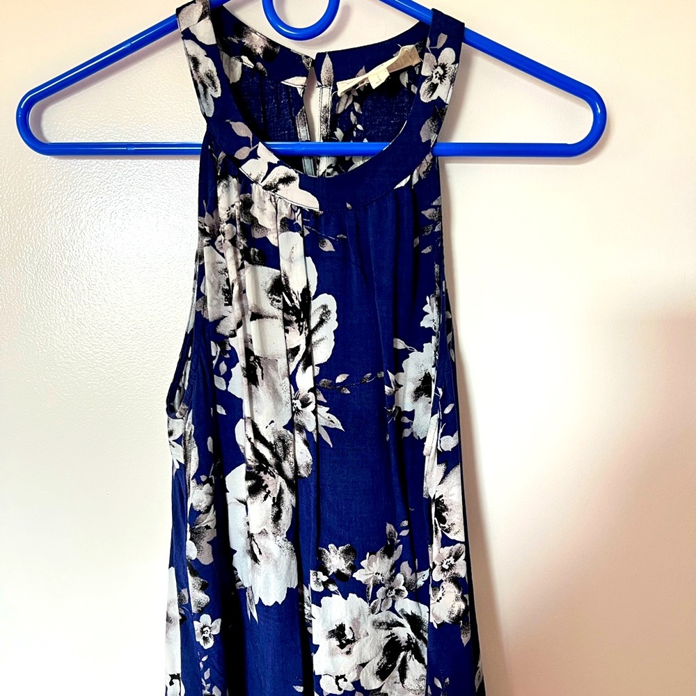 Sweet Wanderer Large Navy top with black and white floral design